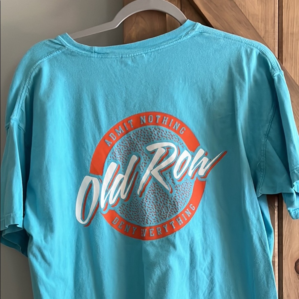 Old row shirt